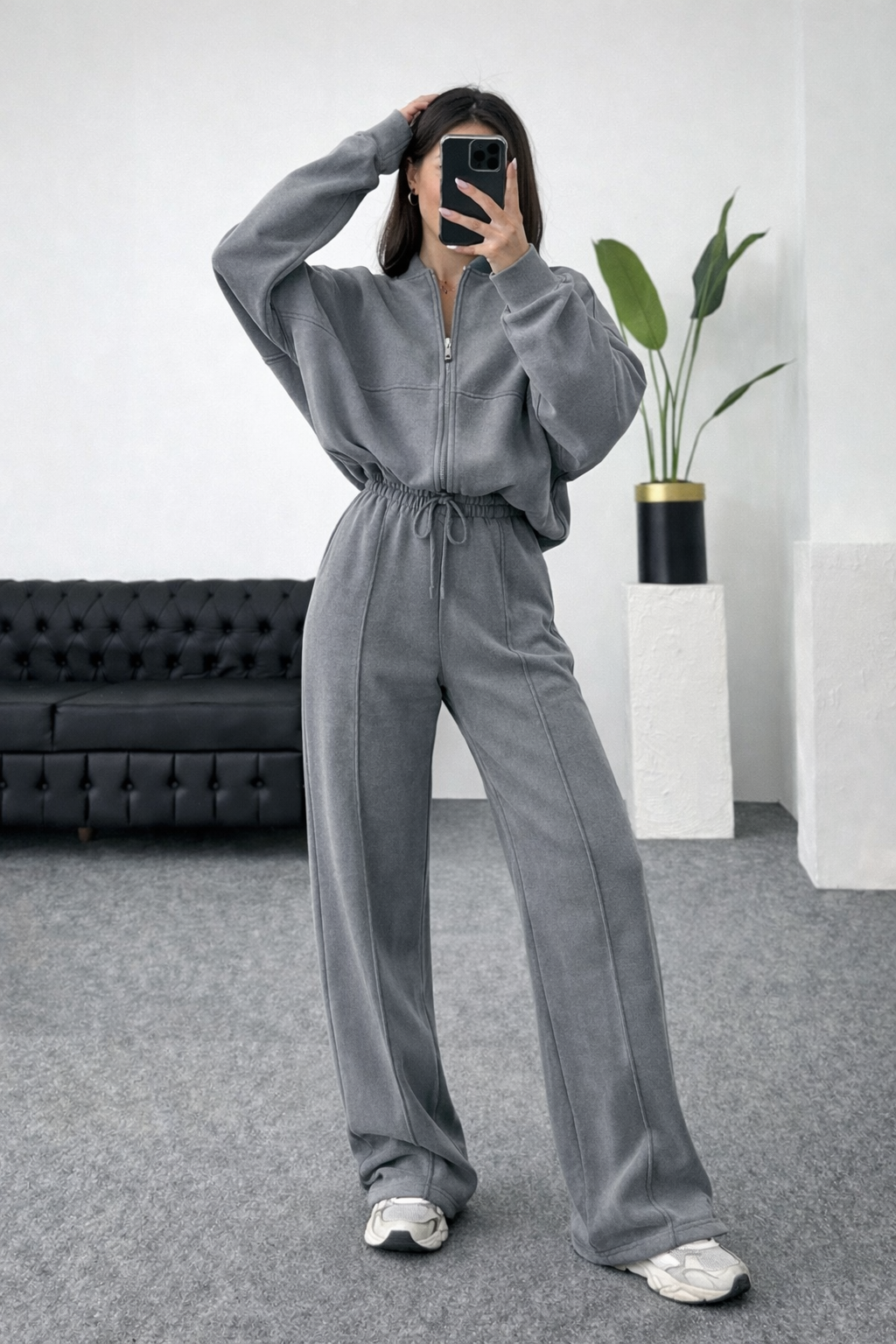 VICTORIA | Luxe Tracksuit
