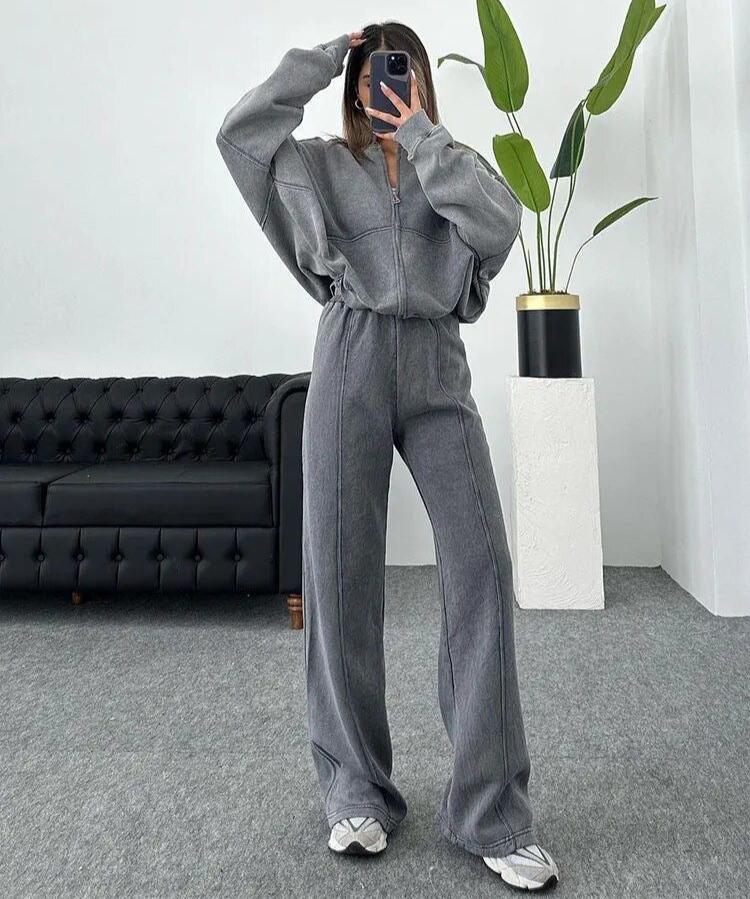 VICTORIA | Luxe Tracksuit